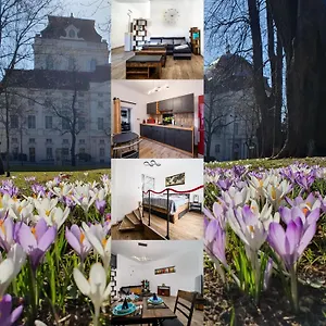 Apartment At Park, Luxurioese Mit Terrasse Und Parkplatz Im Herzen Von, Graz